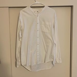 Uniqlo white no collar button down shirt